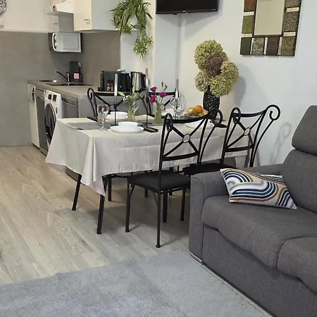 Luxe Apartements Azur דירה *