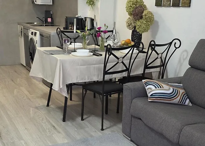 Luxe Apartements Azur דירה *